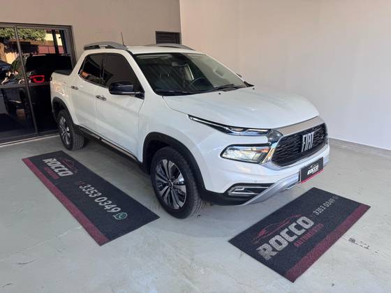 FIAT TORO 2.0 16V TURBO DIESEL VOLCANO 4WD AT9 FIAT TORO 2.0 16V TURBO DIESEL VOLCANO 4WD AT9